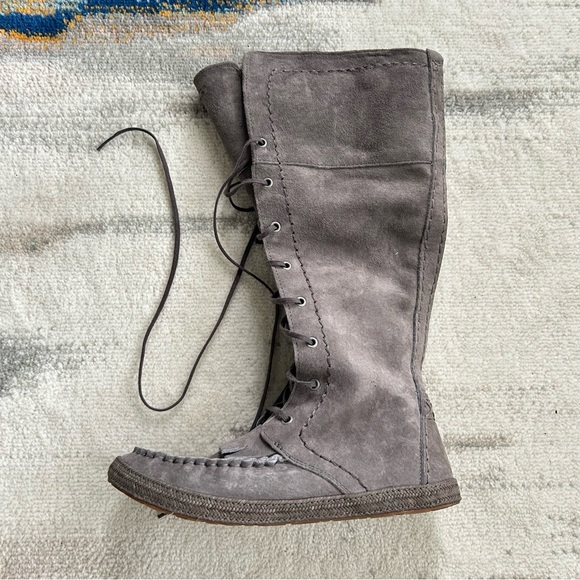UGG Gray Lace Up Boots with Suede Finish - Picture 3 of 7